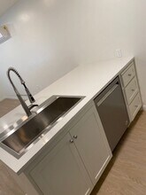 611 Ann Arbor Dr in Bakersfield, CA - Building Photo - Building Photo