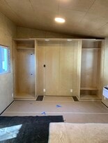 10825 NE Sandy Blvd in Portland, OR - Building Photo