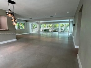 15 NE 134th St in North Miami, FL - Building Photo - Building Photo