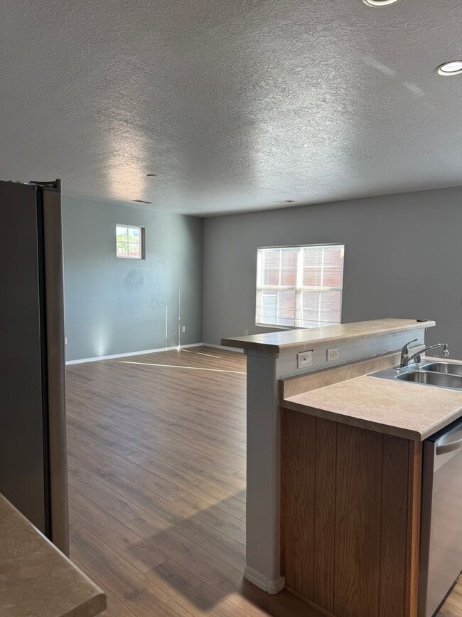 2352 Academic Pl SE in Albuquerque, NM - Building Photo - Building Photo