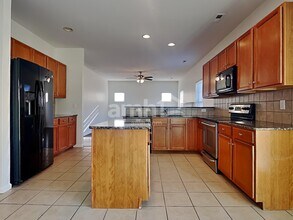 10524 Dominion Village Dr in Charlotte, NC - Building Photo - Building Photo