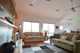 5401 Lillian St in Houston, TX - Building Photo - Building Photo