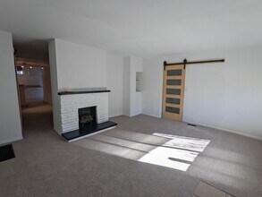 546 E Jenkins Ave in Columbus, OH - Building Photo - Building Photo