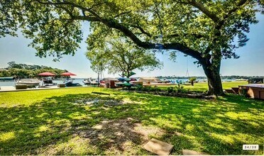 11359 Twain Dr in Montgomery, TX - Building Photo - Building Photo