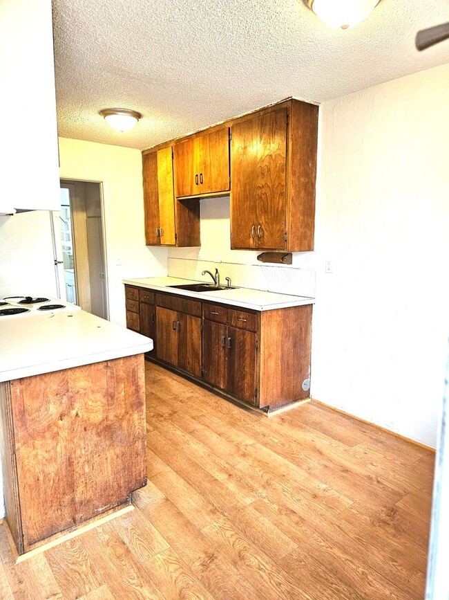 116 Cottage St in Medford, OR - Building Photo - Building Photo
