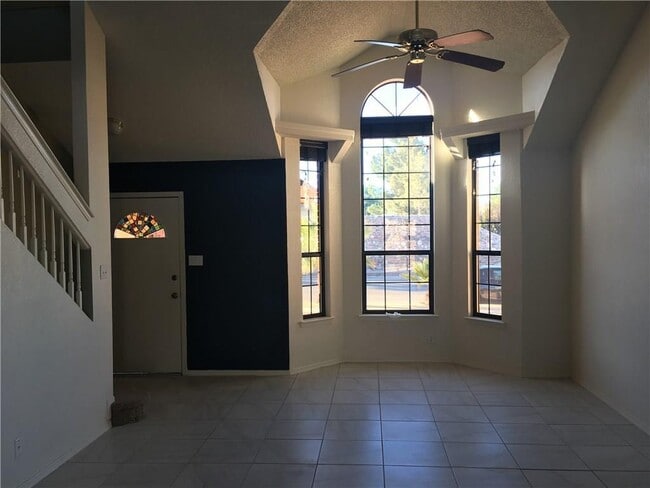 7345 Canyon Run Dr in El Paso, TX - Building Photo - Building Photo
