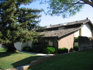 5813 Fairfax Rd in Bakersfield, CA - Foto de edificio