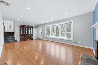 30 Arden Rd in Livingston, NJ - Building Photo - Building Photo