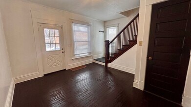 633 Livingston Ave NE in Grand Rapids, MI - Building Photo - Building Photo