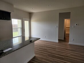 1605 La Delle St in Wharton, TX - Building Photo - Building Photo