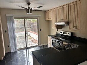 6621 Bell Bluff Ave in San Diego, CA - Building Photo - Building Photo