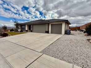 1908 E Sunshine Trl in Saint George, UT - Building Photo - Building Photo