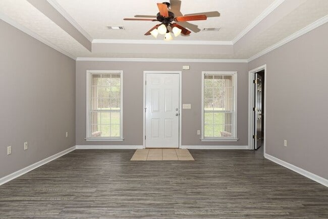 565 Ware Rd in Tallassee, AL - Building Photo - Building Photo