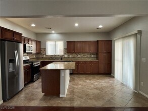 9064 S Winthrop Springs Rd in Las Vegas, NV - Building Photo - Building Photo