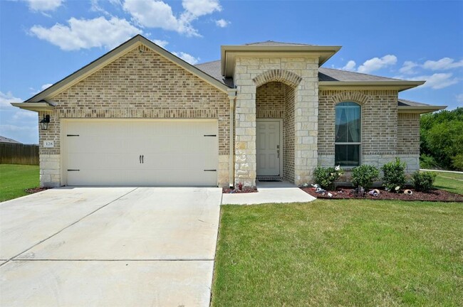 128 Marcel Ct in Taylor, TX - Foto de edificio - Building Photo