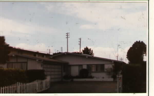 1525 Lago St in San Mateo, CA - Building Photo - Building Photo