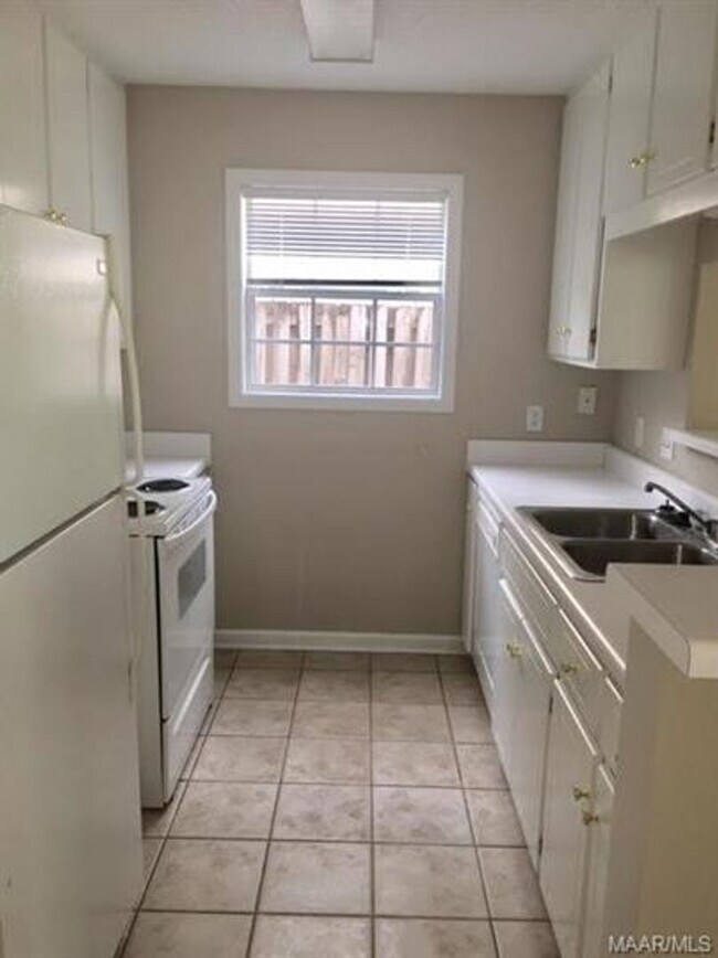 218 Foxchase Ln in Enterprise, AL - Building Photo - Building Photo