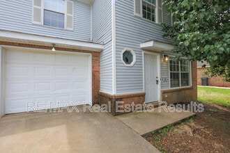 2407 S 16th St in Rogers, AR - Foto de edificio - Building Photo