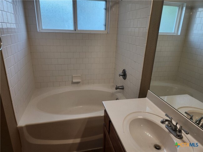 property at 2207 Bluebonnet Dr