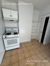 34 Van Cortlandt Park Ave in Yonkers, NY - Building Photo - Building Photo