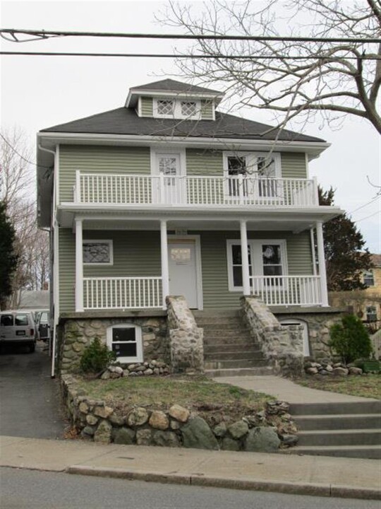 18 Albermarle St in Arlington, MA - Building Photo