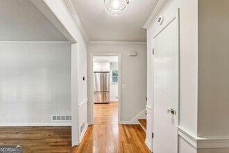 190 Thompson Pl in Roswell, GA - Building Photo - Building Photo