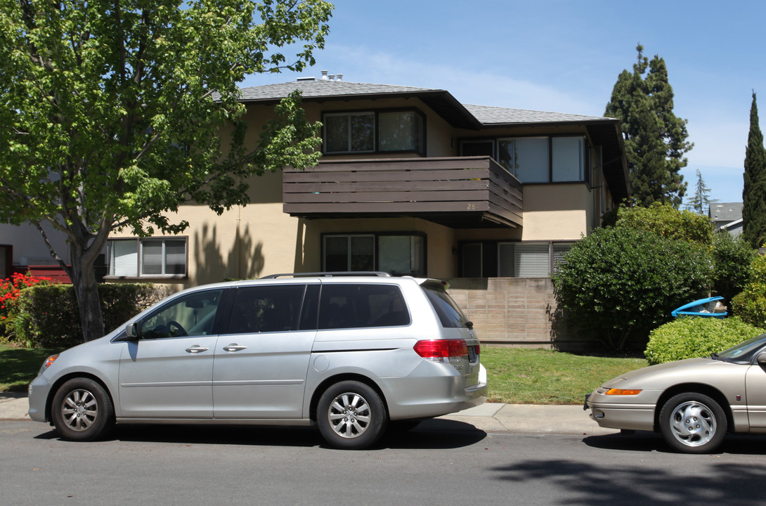 280 Waverley St in Menlo Park, CA - Foto de edificio