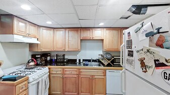 10 Glenville Ave, Unit B7 in Boston, MA - Building Photo