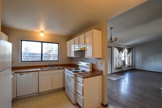 3355 Mirage Dr in Colorado Springs, CO - Building Photo - Building Photo