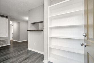 7700 W Airport Blvd in Houston, TX - Building Photo - Building Photo