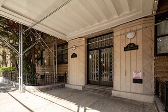 1035 Washington Ave in Brooklyn, NY - Building Photo - Building Photo