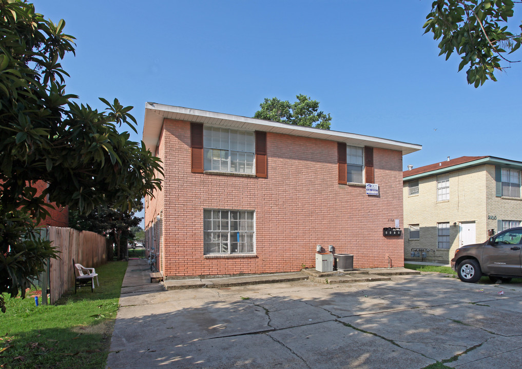 2100-2102 Euclid St in Gretna, LA - Building Photo