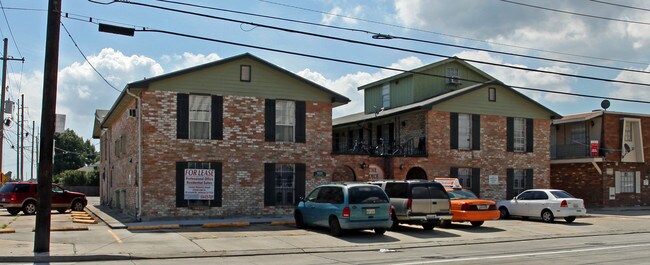 3535 Ridgelake Dr in Metairie, LA - Building Photo - Building Photo