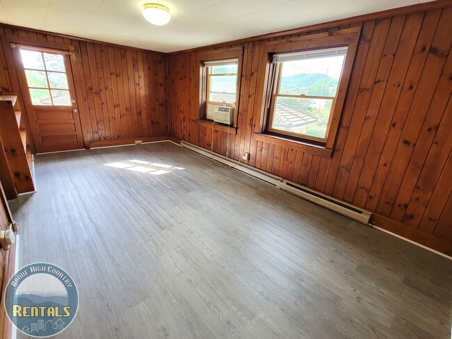 915 Blowing Rock Rd in Boone, NC - Building Photo - Building Photo