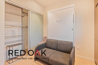 11649 Mayfield Ave in Los Angeles, CA - Building Photo - Building Photo