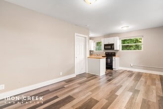 346 Cummins Rd in Asheville, NC - Building Photo - Building Photo