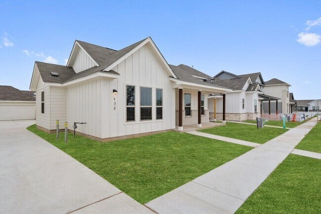 132 Condesa St in Kyle, TX - Building Photo - Building Photo