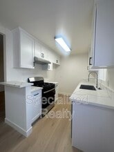 14718 Sylvan St in Los Angeles, CA - Building Photo - Building Photo