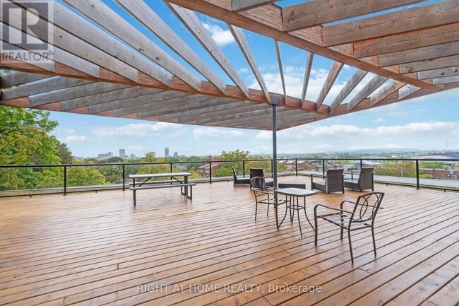 22 Perkins St in Ottawa, ON - Building Photo - Building Photo