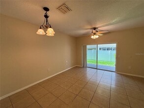 8515 Trail Wind Dr in Tampa, FL - Building Photo - Building Photo