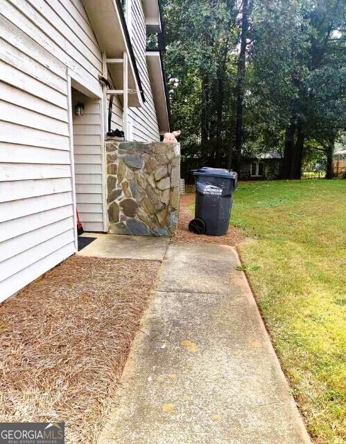 property at 1674 Wynndowne Trail