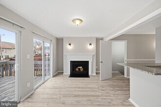 40 Cobber Ln in Baltimore, MD - Building Photo - Building Photo