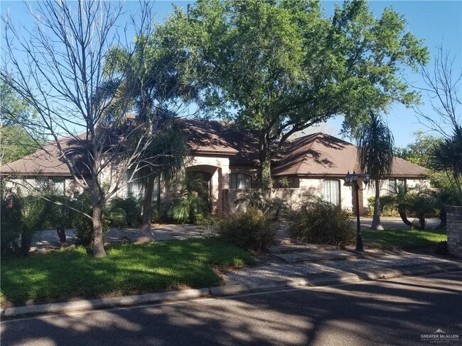 property at 2301 SW Greenbriar Square