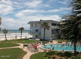 815 Ocean Shore Blvd in Ormond Beach, FL - Building Photo