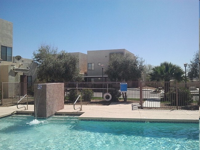 Maddox Estates in Eloy, AZ - Building Photo - Other