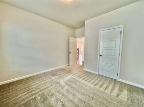 1702 Dover Creek Ln in Lawrenceville, GA - Foto de edificio - Building Photo