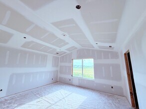 1110 NW Sproul Dr in Waukee, IA - Building Photo - Building Photo