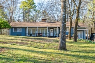 158 Arlington Dr in Hot Springs, AR - Building Photo