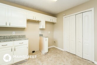 308 Barr Cir in Rex, GA - Building Photo - Building Photo