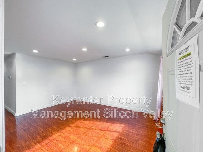 1718 Vista Glen Dr in San Jose, CA - Building Photo - Building Photo